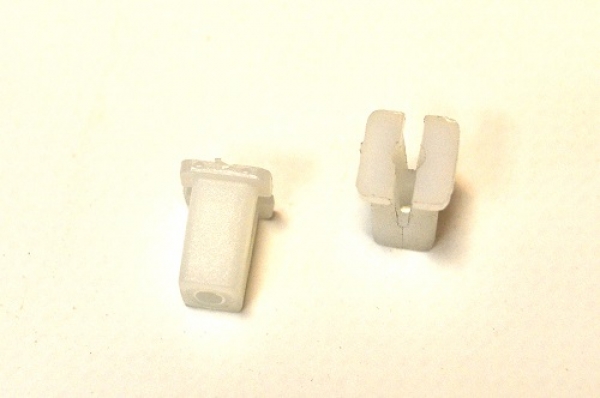 SQUARE PLASTIC NUT CLIP 6MM